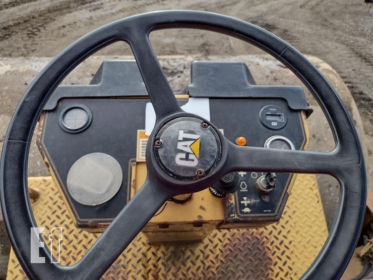 1999-caterpillar-cs-563c-image-7