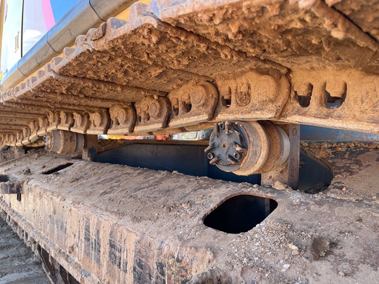 caterpillar-324e-image-30