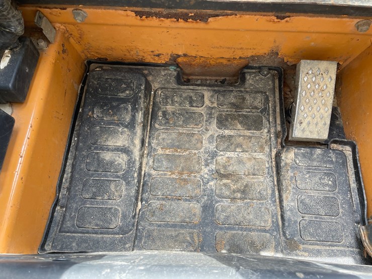 2012-case-tv380-image-37