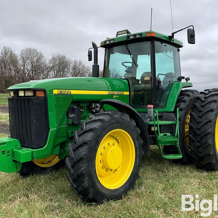 1998 JOHN DEERE 8300