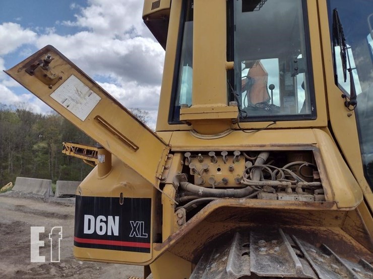 2006-caterpillar-d6n-xl-image-33