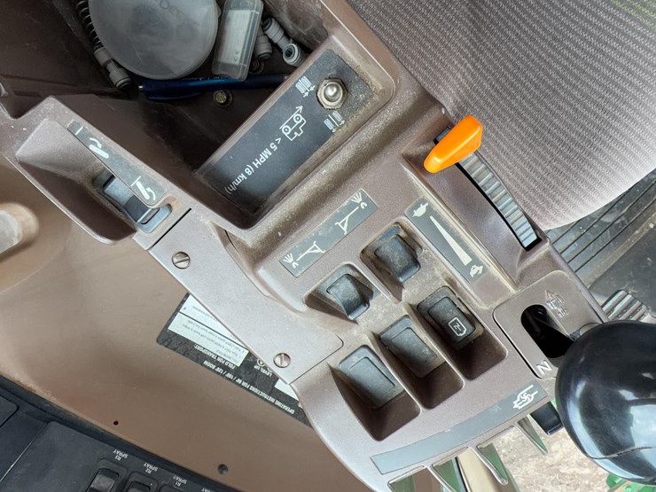 john-deere-4930-image-43