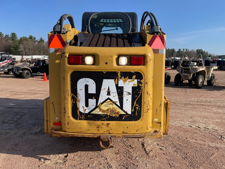 caterpillar-246c-image-6