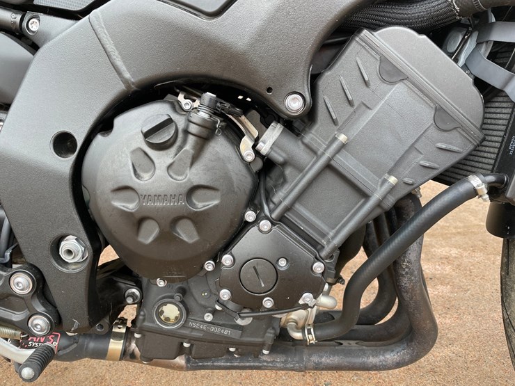 #1634-•-2012-yamaha-fz8-n-motorcycle-(has-wi-title)-image-18