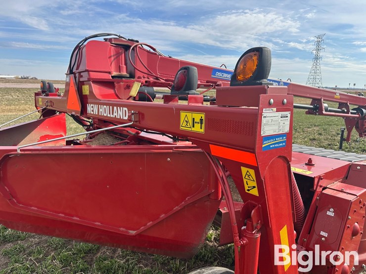 2021-new-holland-313-image-9