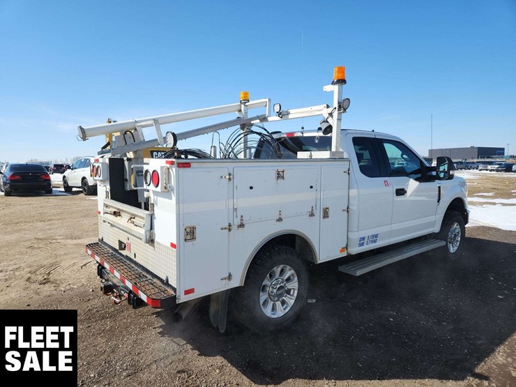2020-ford-f350-image-4