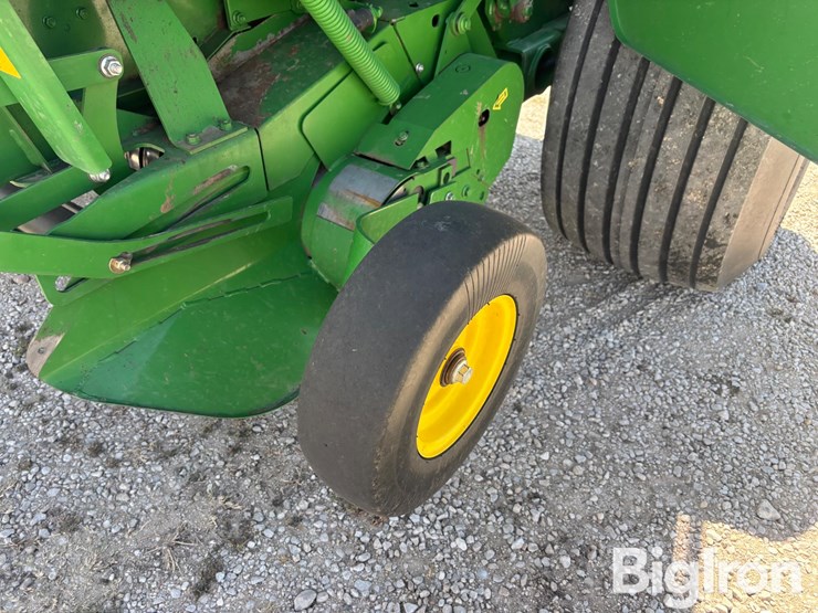 2013-john-deere-569-image-12