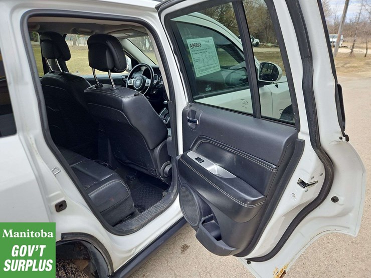 2014-jeep-compass-image-22
