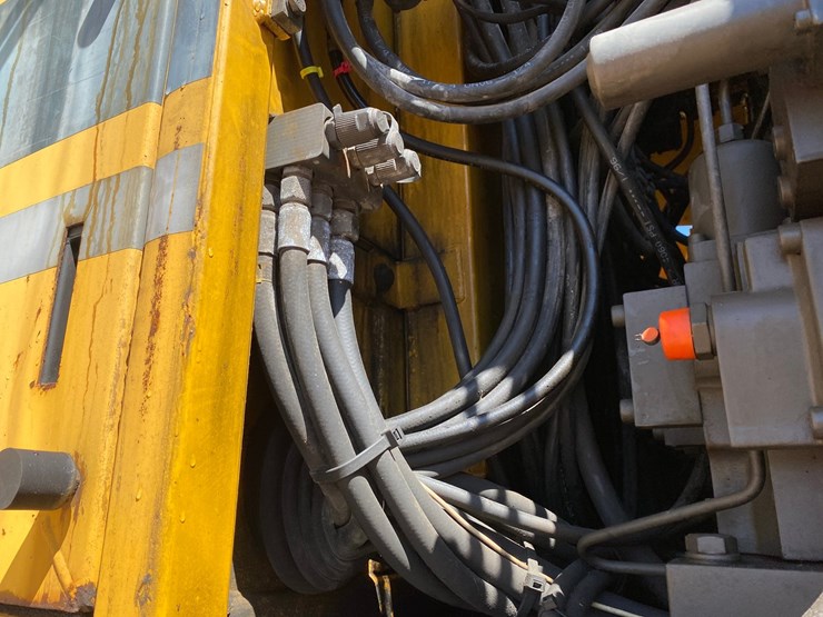 1996-akerman-ew200-image-53