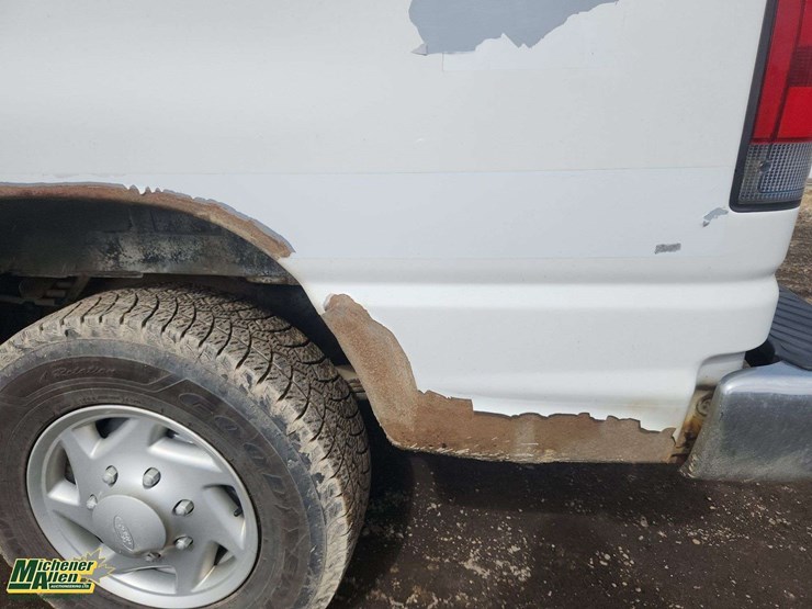 2009-ford-cargo-image-36