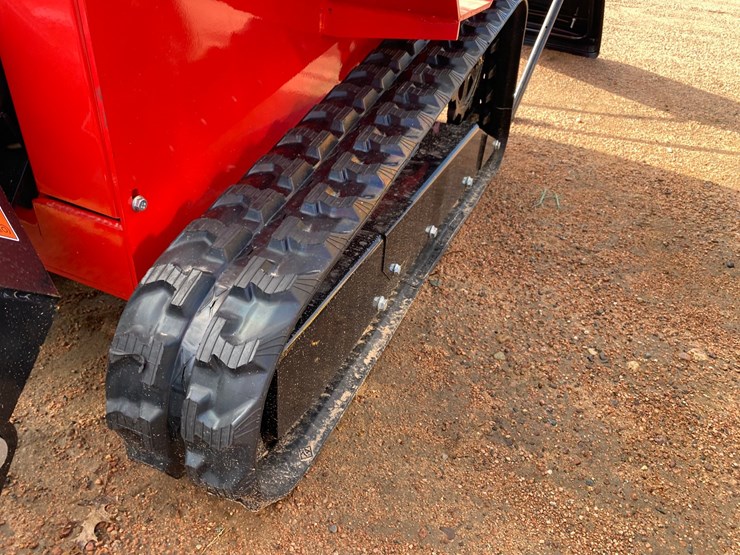 #5565-•-agt-sda-140t-tracked-ride-on-mini-skid-steer-image-10