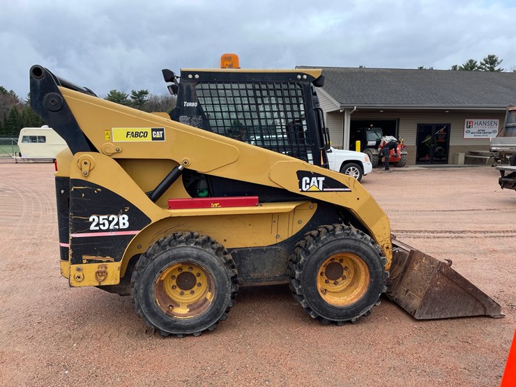2005-caterpillar-252b-image-3