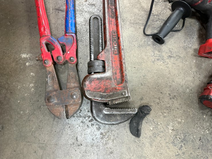 #2023-•-ridgid-pipe-wrench-and-bolt-cutters-image-2