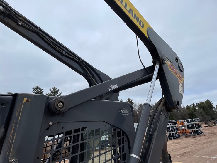 2007-new-holland-c185-image-48