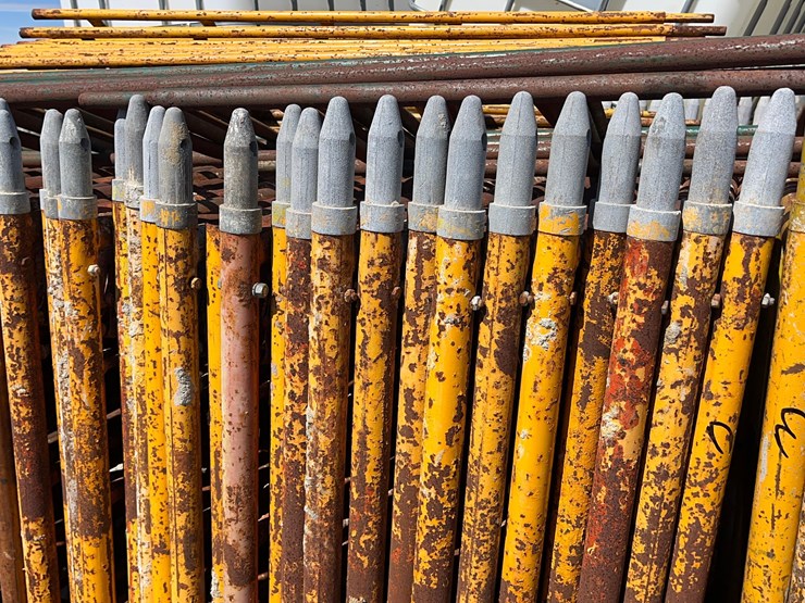 scaffolding-on-carring-cage.-image-3