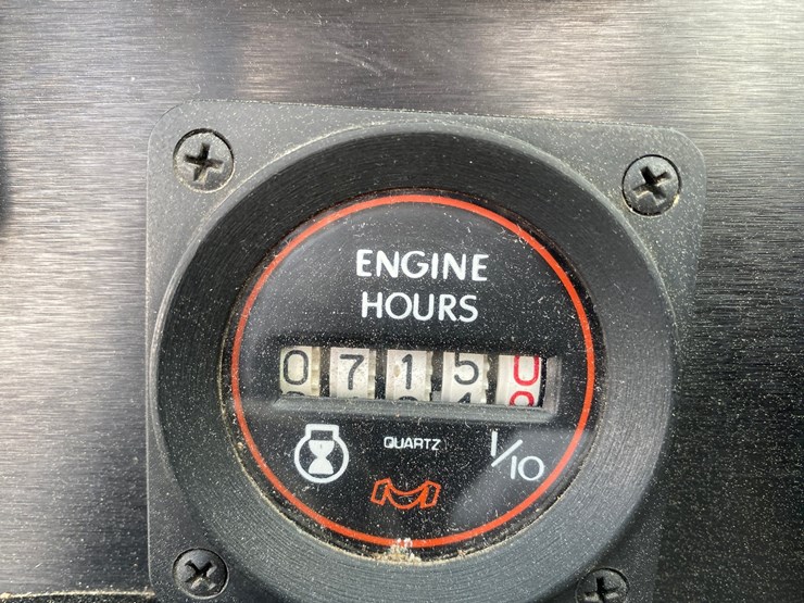 #1566-•-1986-celebrity-v190-19'-boat-(has-wi-title)-image-31