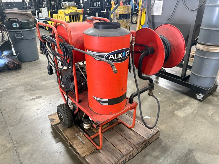 #2036-•-alkota-pressure-washer-image-2