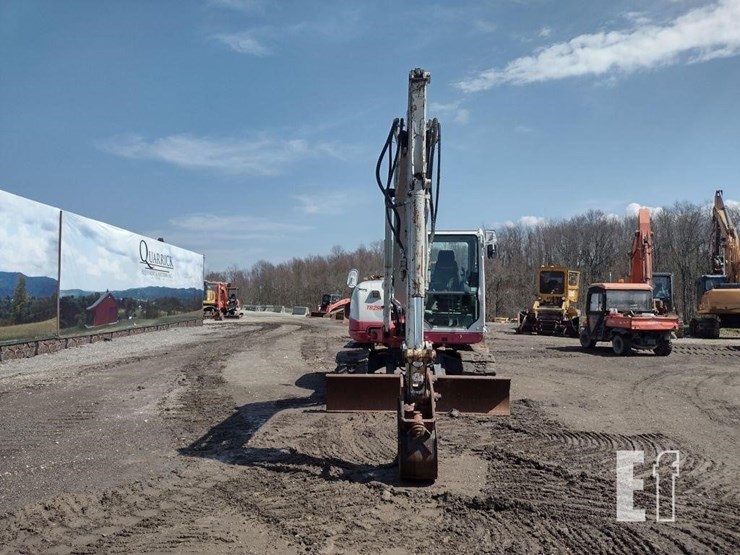 2019-takeuchi-tb290-image-2