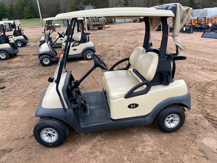#1582-•-club-car-electric-golf-cart-with-charger-image-12