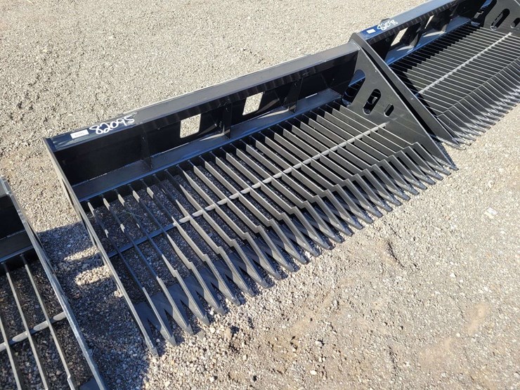 wolverine-sb72-sliding-loader-sieve-shovel-image-3