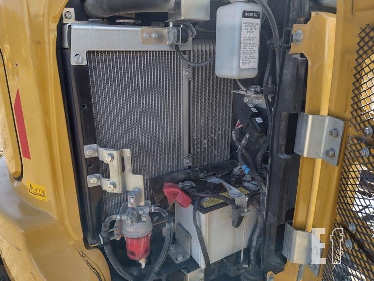 2022-deere-35g-image-38