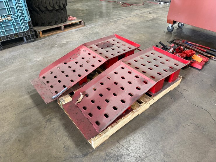 #2021-•-(2)-norco-truck-ramps-image-1