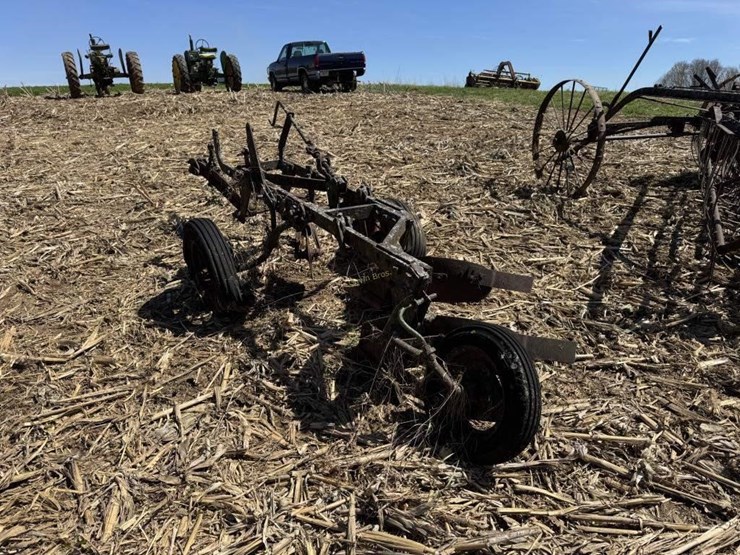 two-bottom-trailer-plow-image-4