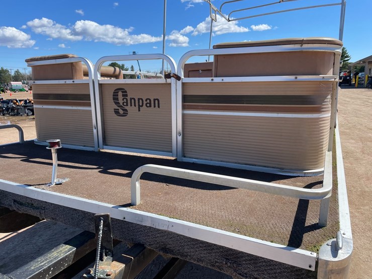 #1574-•-1984-sanpan-816-20'-pontoon-(has-wi-title)-image-24