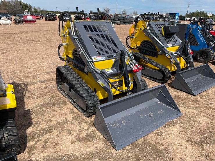 #5576-•-landhonor-lhr-t460k1-mini-skid-steer-image-2