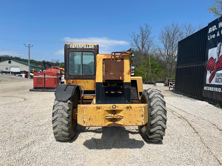 caterpillar-th83-image-3