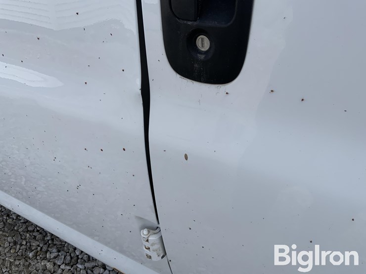 2014-chevrolet-express-g2500-image-17
