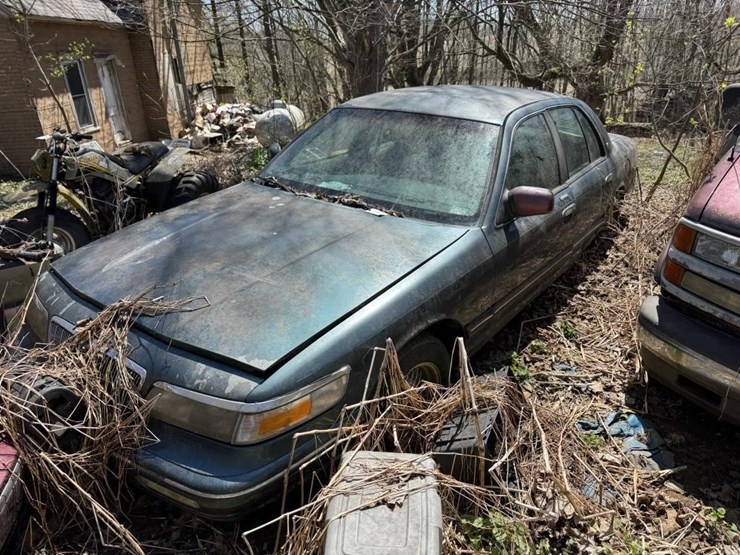 mercury-sedan-image-1