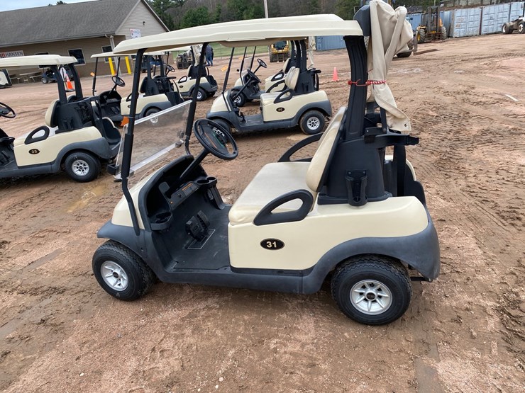 #1582-•-club-car-electric-golf-cart-with-charger-image-11