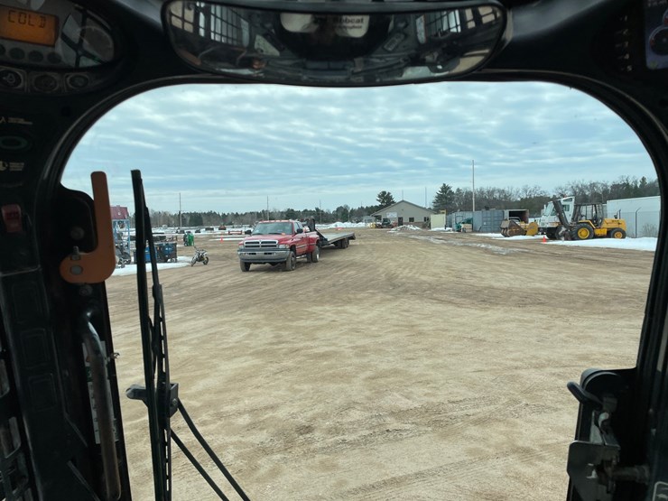 2016-bobcat-t770-image-43