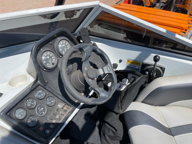 #1565-•-1989-ski-centurion-falcon-19'-ski-boat-(has-reg-card)-image-30