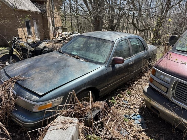 mercury-sedan-image-3