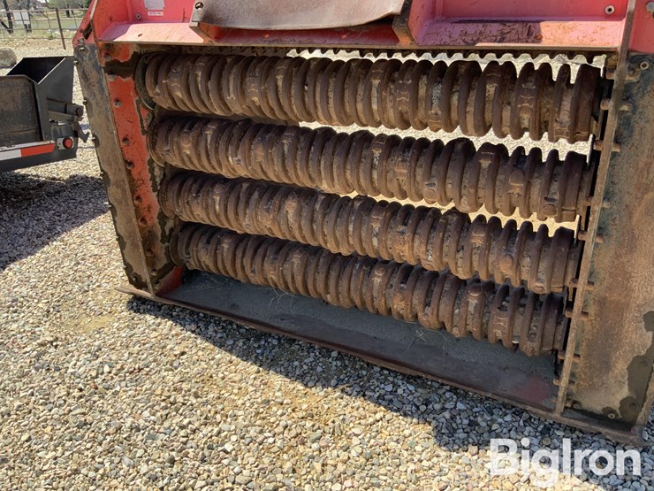 2017-caterpillar-335-image-16