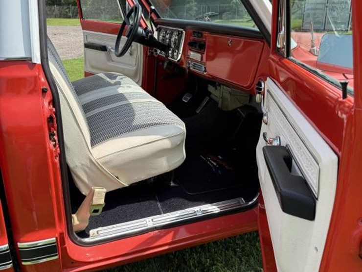 1972-chevrolet-custom-deluxe-image-63