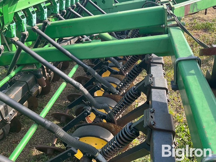john-deere-750-image-13