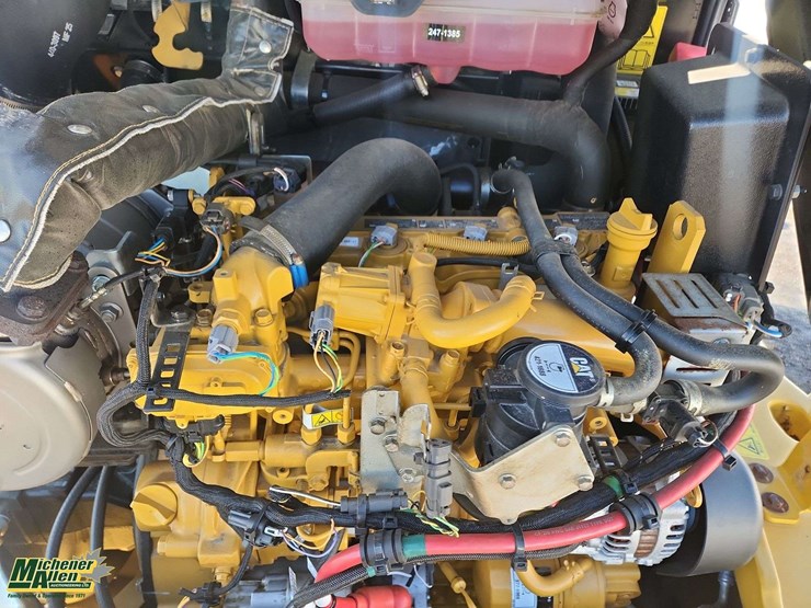 2021-caterpillar-907m-image-17