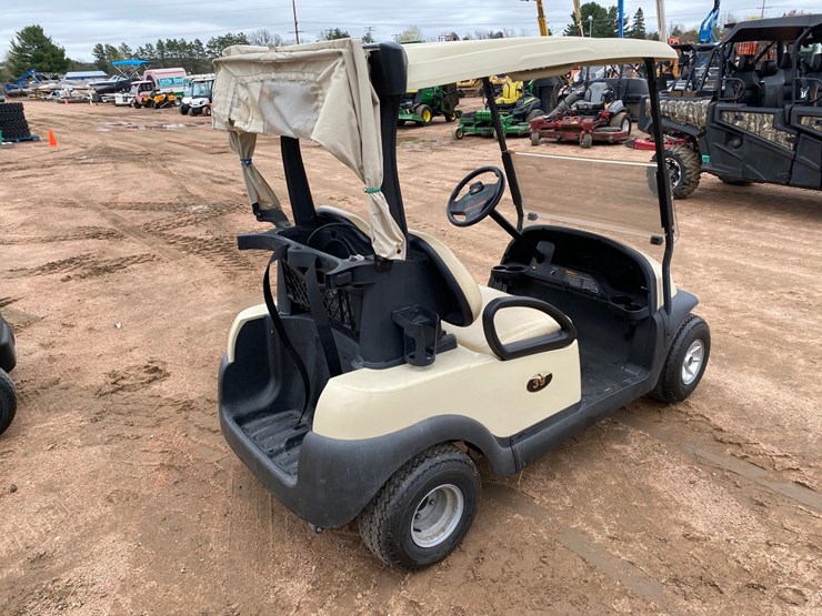 #1580-•-club-car-electric-golf-cart-with-charger-image-7