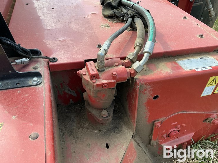 2015-case-ih-rd163-image-9