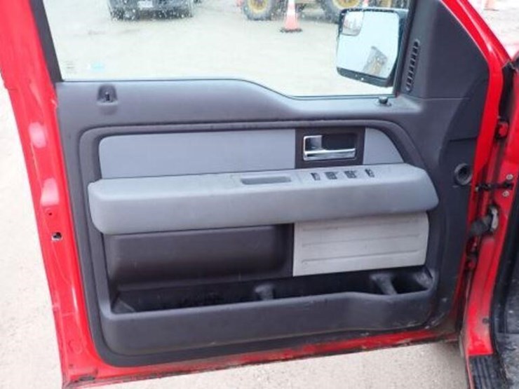 2013-ford-f150-xlt-image-13