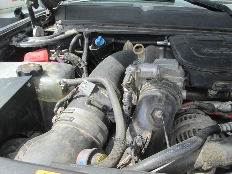 2011-chevrolet-2500hd-image-22