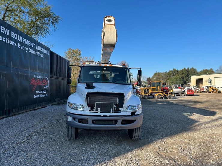 2016-international-durastar-4300-image-7