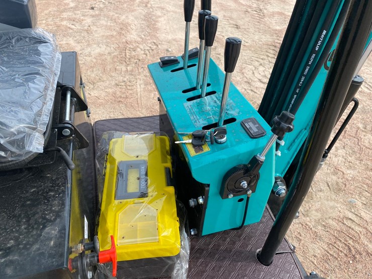 #5556-•-2026-cfg-kt12r-mini-excavator-image-16