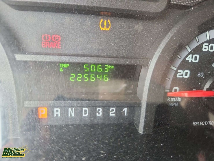2009-ford-cargo-image-23