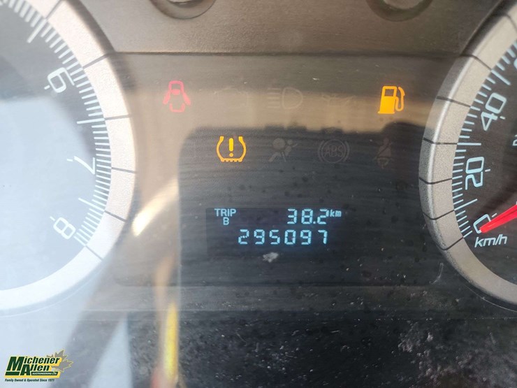 2010-ford-escape-xlt-image-8