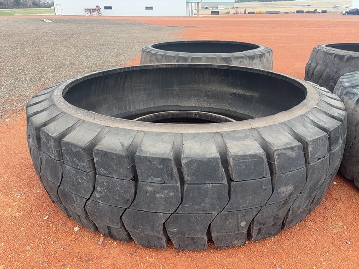 rubber-tire-tank-image-3