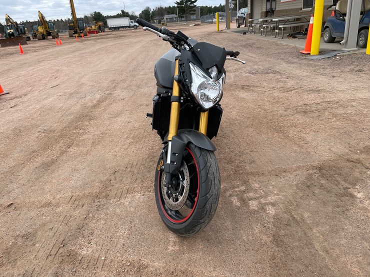 #1634-•-2012-yamaha-fz8-n-motorcycle-(has-wi-title)-image-8